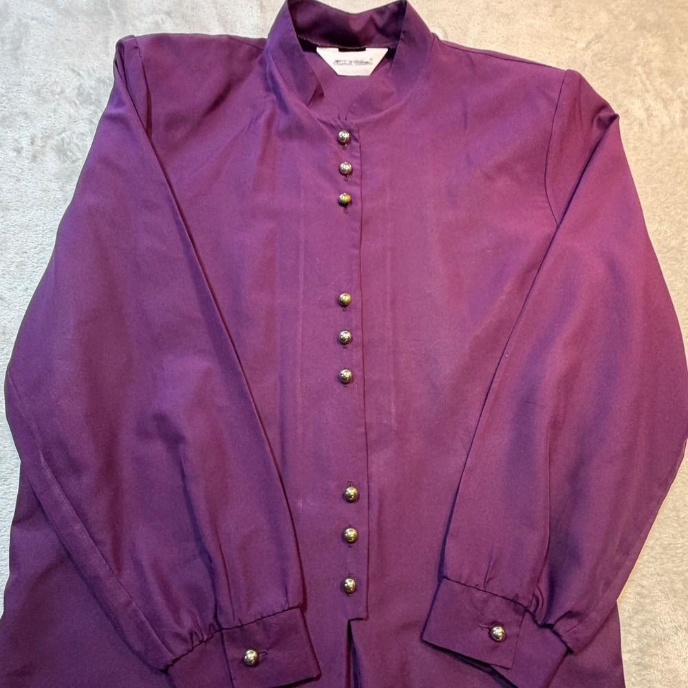 Dark Academia Vintage 80s Purple Button Front Blouse Gold Buttons oversized L
